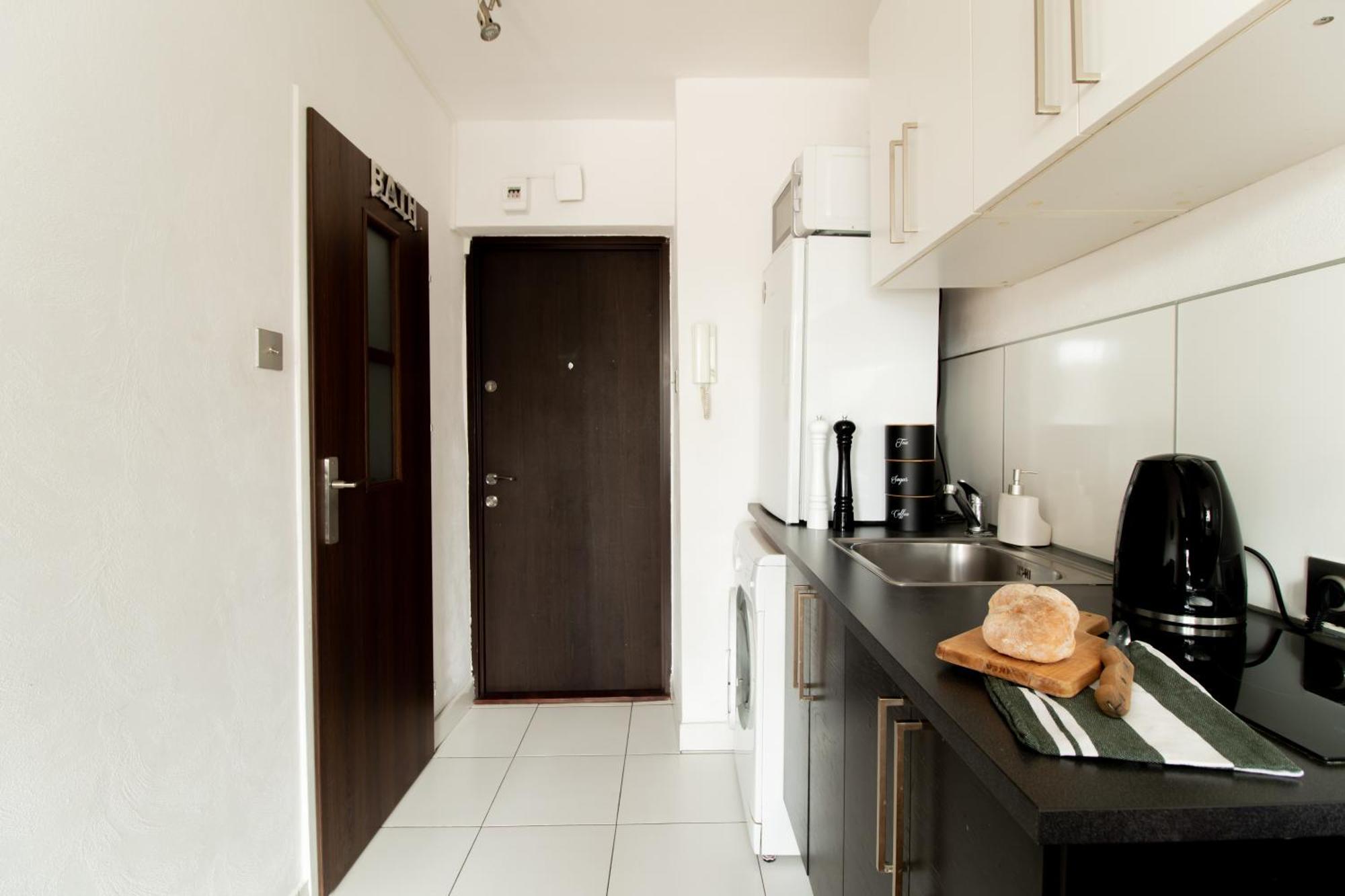 Piotrapartments - Bruna Green City Apartment Warszawa Exteriör bild